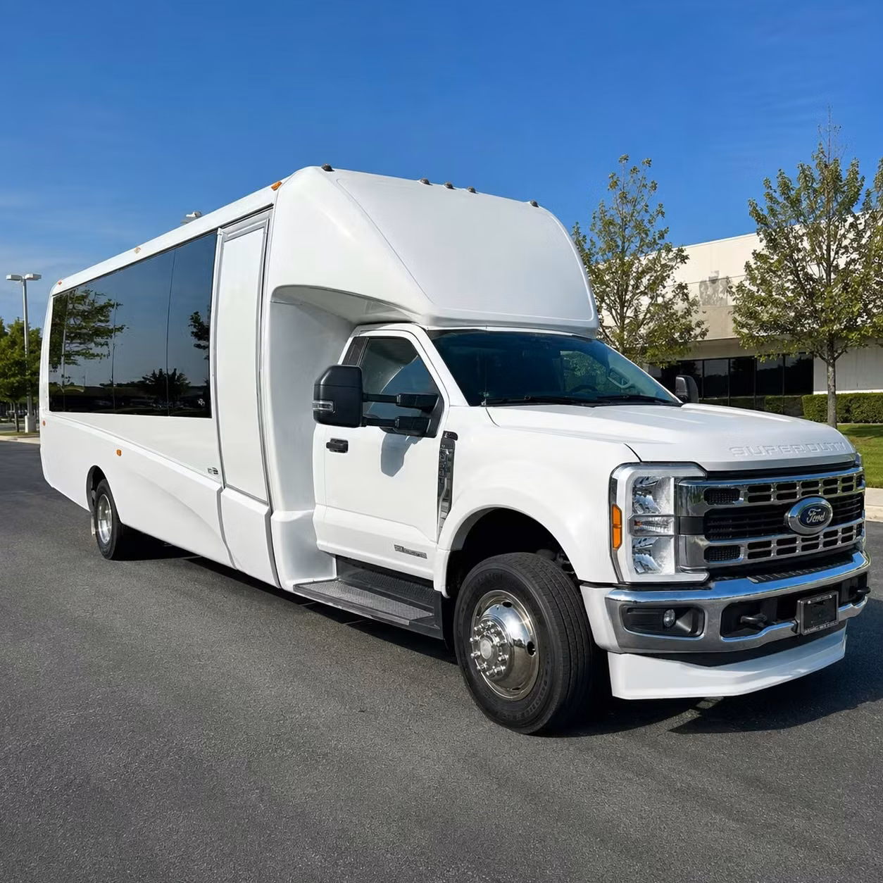 15 passenger minibus