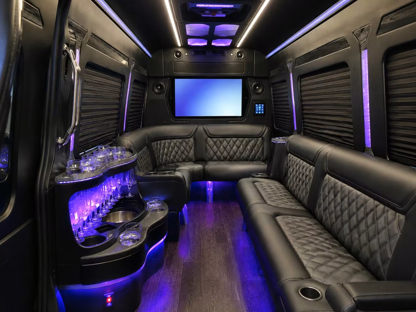 airport transfer shuttles to and from eppley airfield