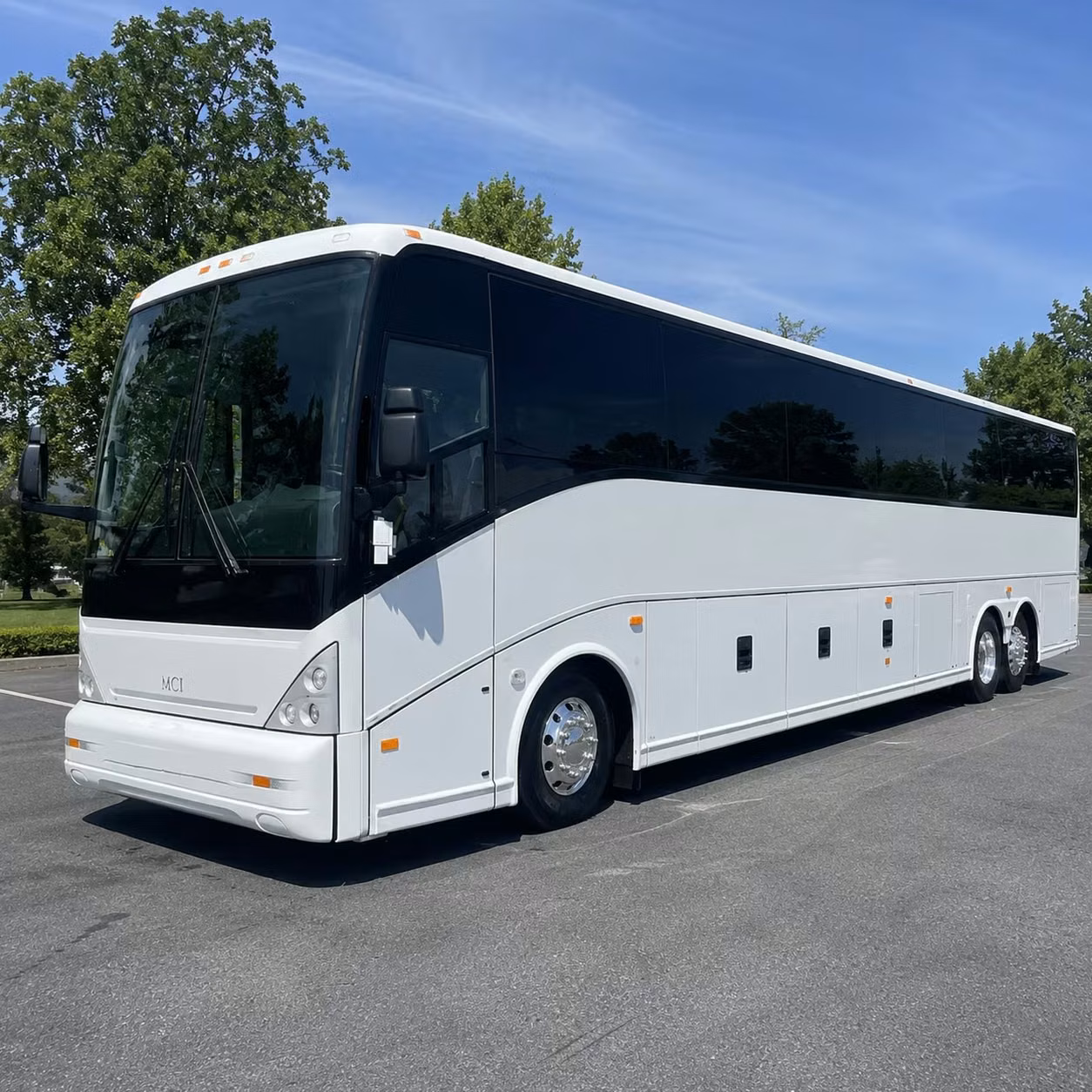 charter bus transportation for omaha high school trips to sac aerospace museum