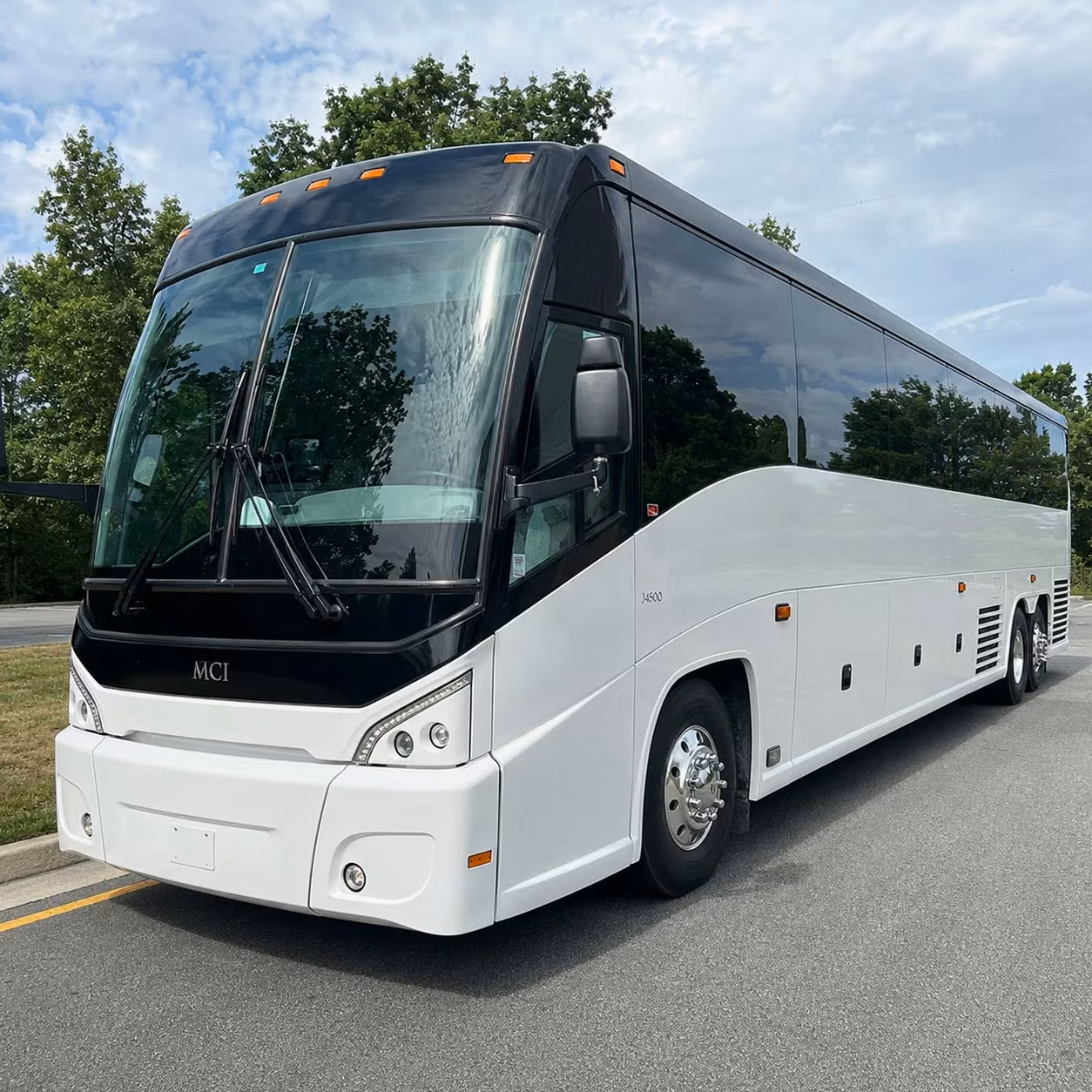 omaha school field trip charter bus rentals