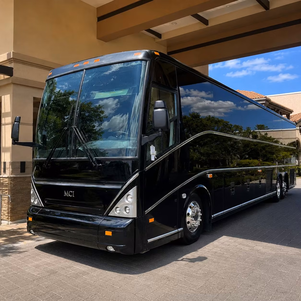 shuttle your group to chi health center omaha without the parking nightmare
