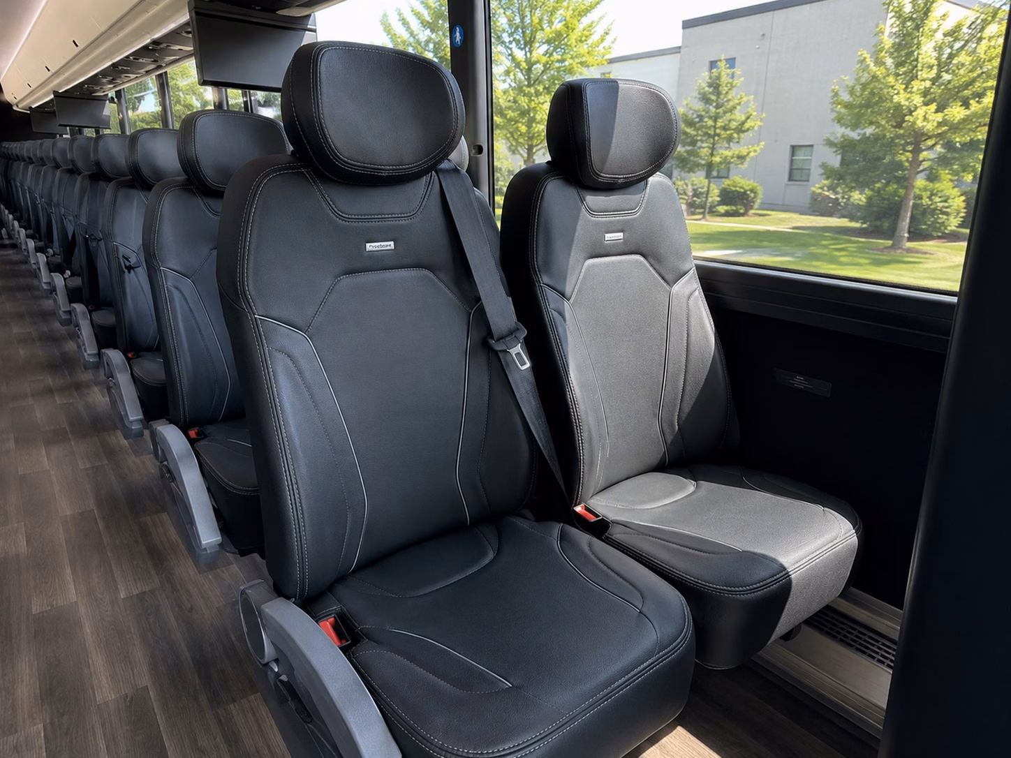 wedding day transportation between ceremony and reception venues in omaha